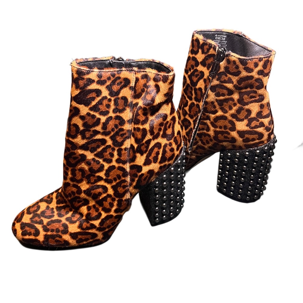 Jessica Simpson Women’s Leopard Print Ankle Boots with Studded Heels 6M EUC - Picture 3 of 10